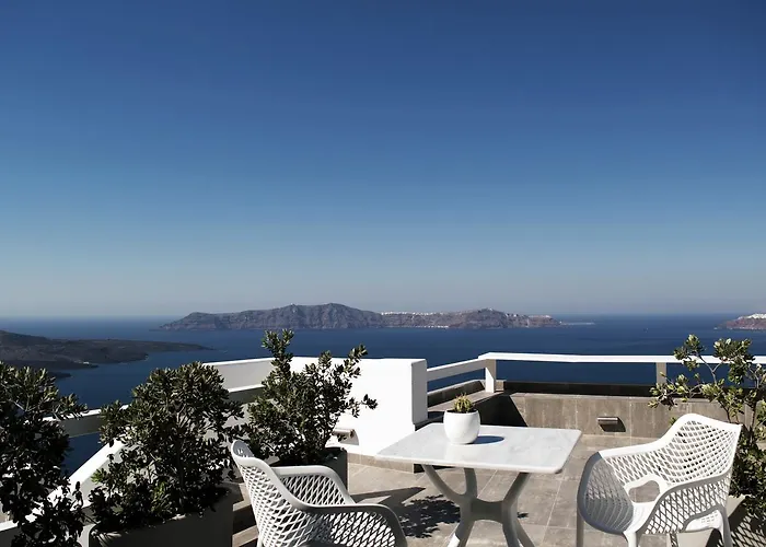 Thireas Отель 4*