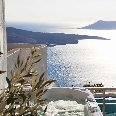 Ξενοδοχείο Thireas 4*
