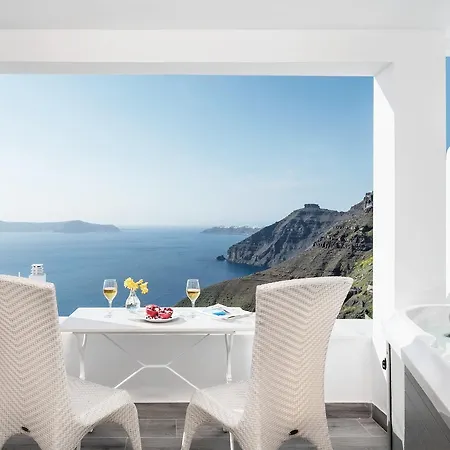 Szálloda Thireas 4*