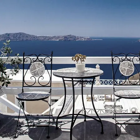 Thireas Φηρά