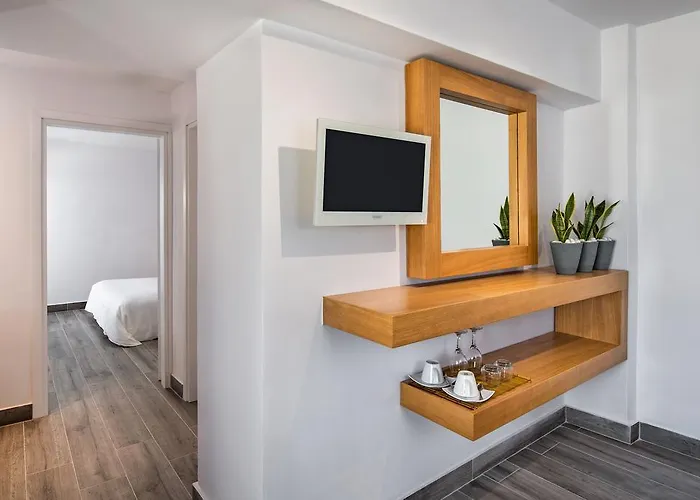 特里亚斯酒店 4*