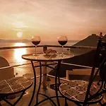 Thireas Hotel