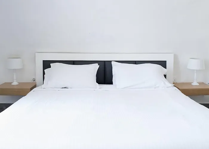 Thireas 4* Fira (Santorini)